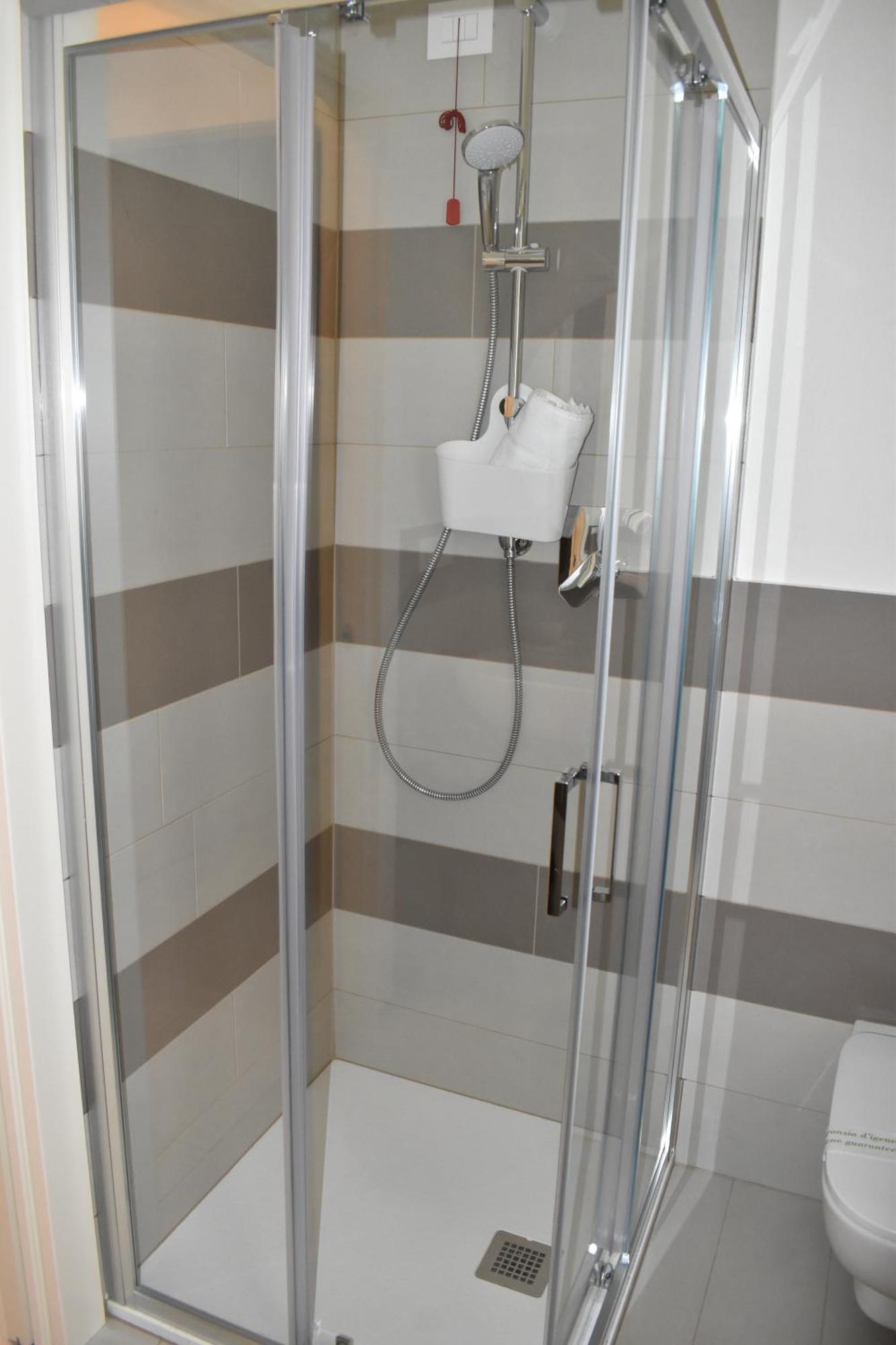 Baia Delle Rose Via Roma 111 Apartment Costa Volpino
