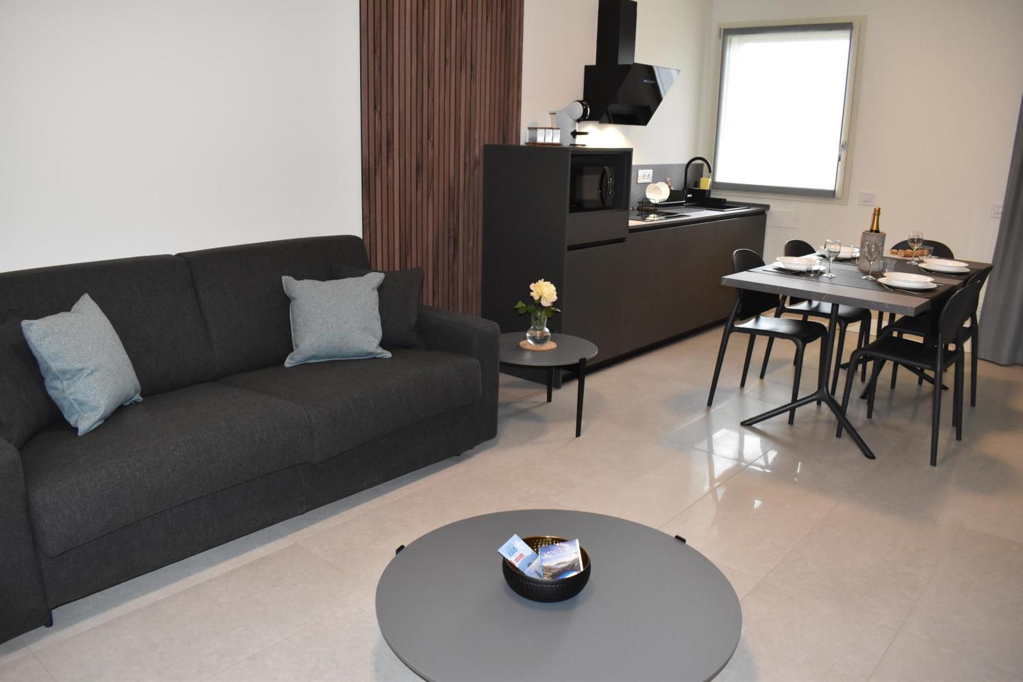 Apartment Baia Delle Rose Via Roma 111 Costa Volpino