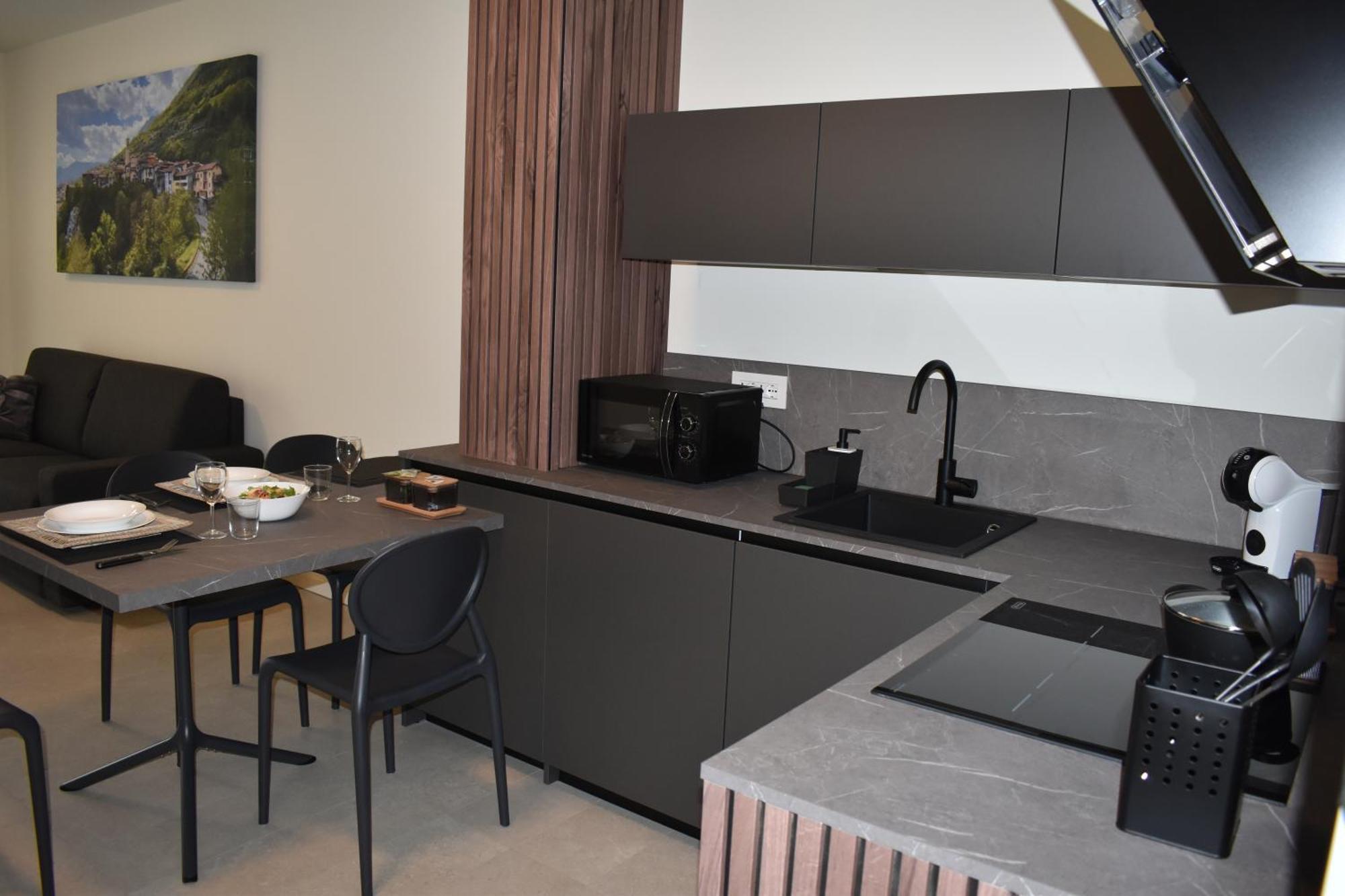Baia Delle Rose Via Roma 111 Apartment Costa Volpino